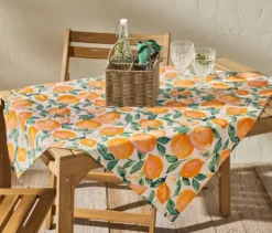 Abwischbare Tischdecke, ca. 90 x 90 cm, orange