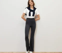 Ausgestellte Leggings