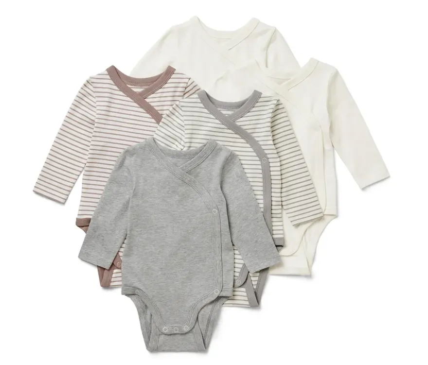 5 Baby-Bodys mit Mitwachsfunktion