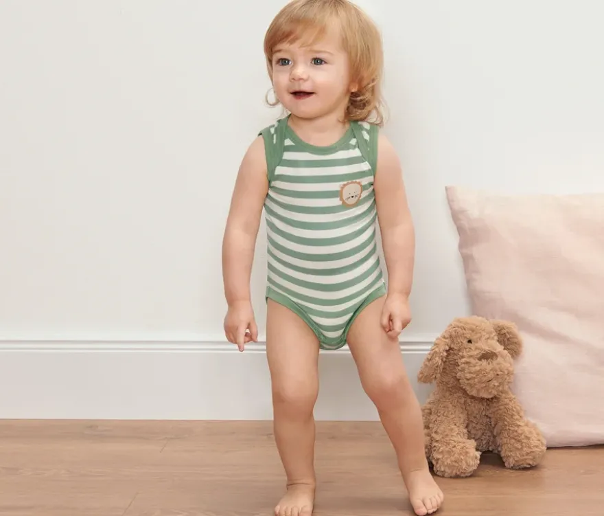 2 Baby-Bodys mit Mitwachsfunktion