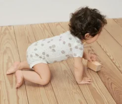 5 Baby-Bodys mit Mitwachsfunktion