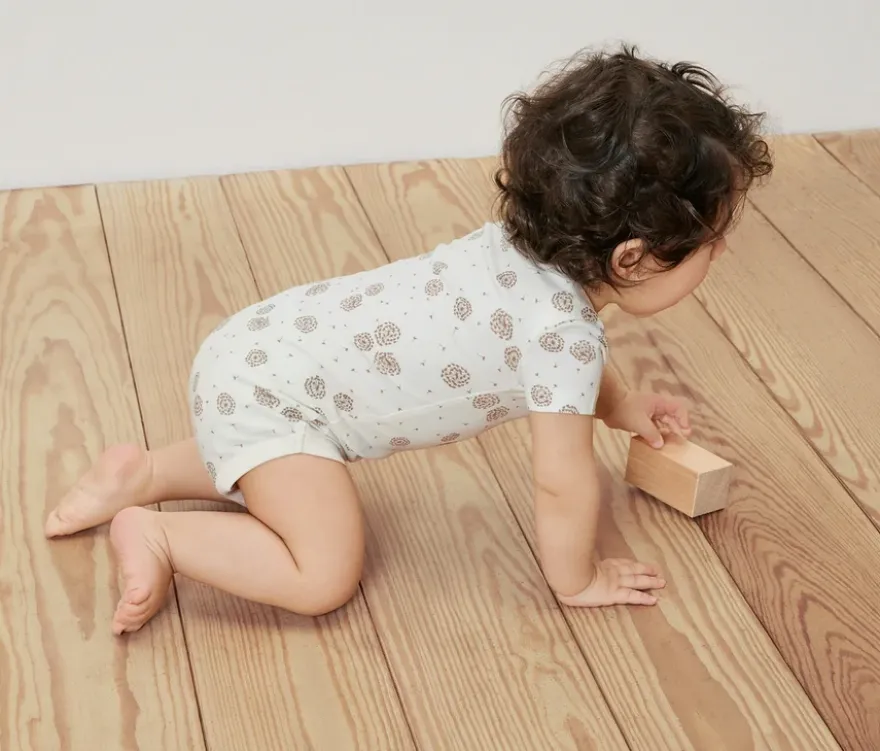 5 Baby-Bodys mit Mitwachsfunktion