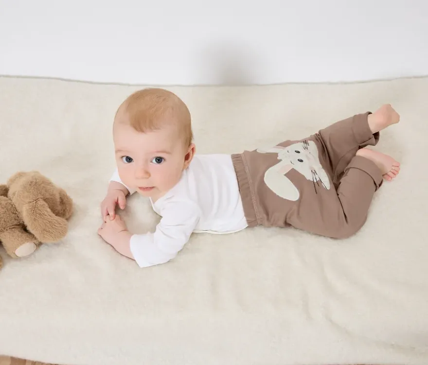 Babyhose, Hase