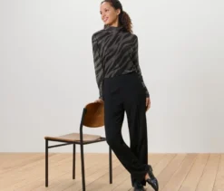 Bedrucktes Mesh-Rollkragenshirt