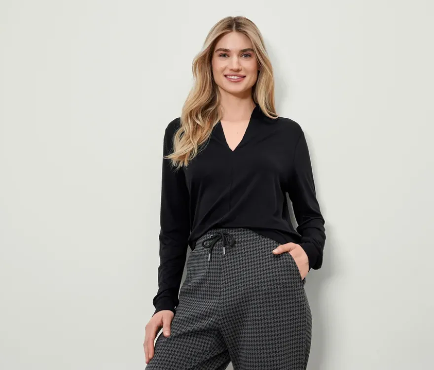 Blusenshirt mit V-Ausschnitt, schwarz