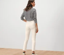 Colored Jeans ‒ Fit »Emma«, cremeweiß