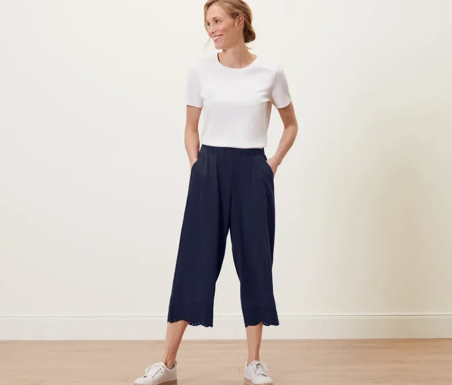 Culotte mit Stickerei