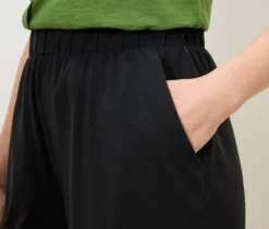Culotte mit Stickerei