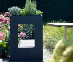 Dobar Gartenbrunnen mit Pflanzen-Option