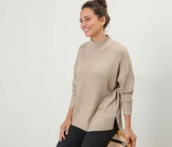 Feinstrickpullover mit Stehkragen