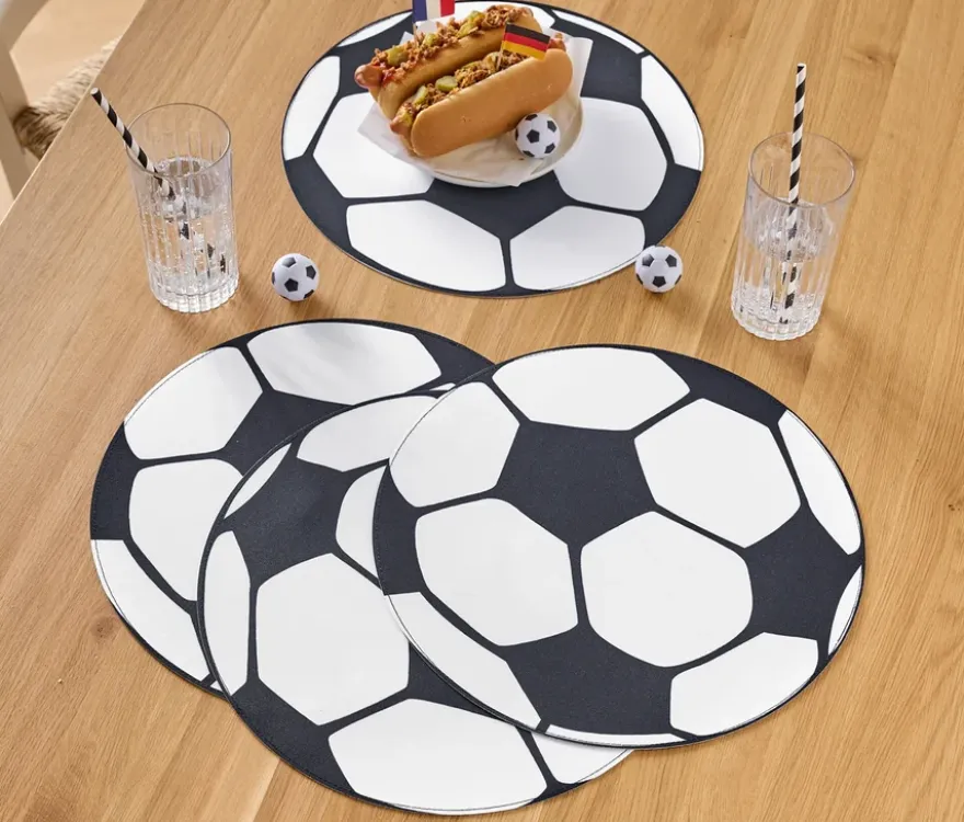 4 Fußball-Platzsets