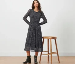 Gepunktetes Mesh-Kleid