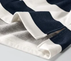 Gestreifter Hoodie