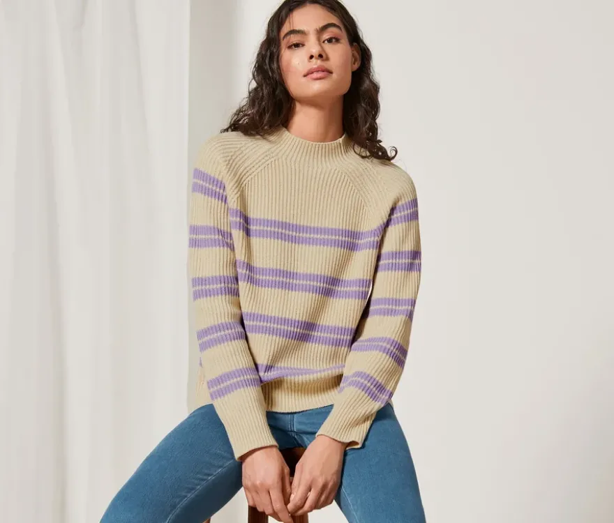 Gestreifter Strickpullover