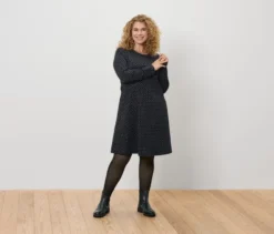 Glitzerndes Jacquard-Kleid