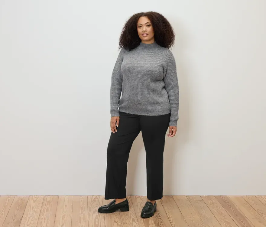 Grobstrickpullover mit Stehkragen, grau