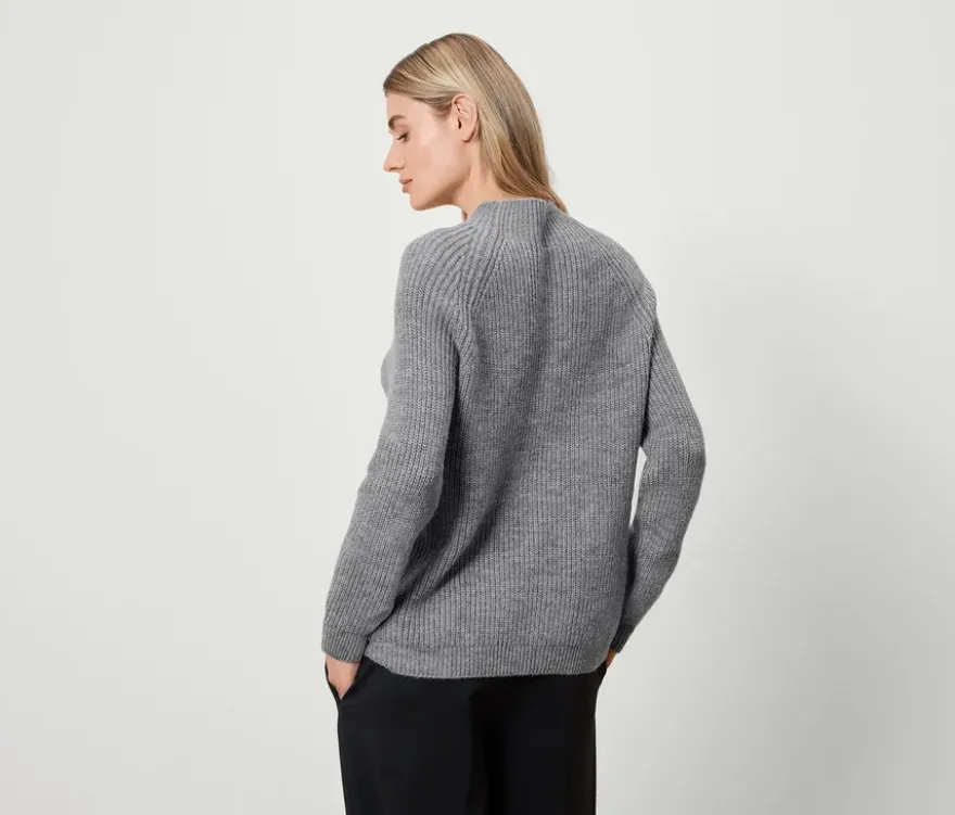 Grobstrickpullover mit Stehkragen, grau