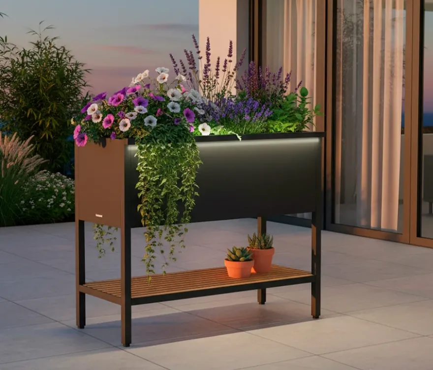 Herstera Pflanzkasten mit Licht