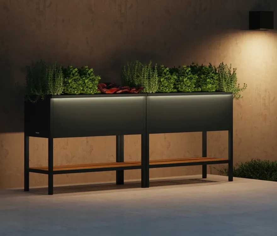 Herstera Pflanzkasten mit Licht