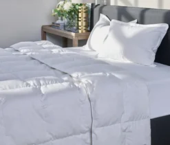 Home By TEMPUR® kuschelige Luxe Duo-Decke, 135 x 200 cm