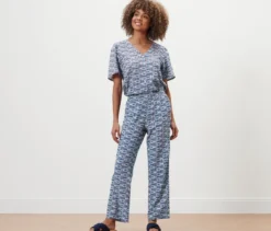 Hose mit Alloverprint