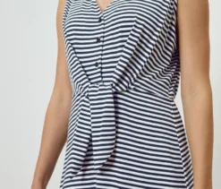 Jerseykleid mit Knoten
