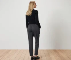 Joggpants mit Hahnentritt-Jacquard