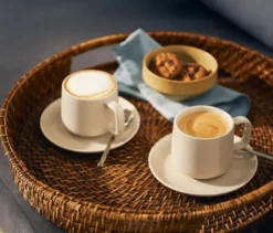 2 Kaffeetassen mit Untertassen, Beige