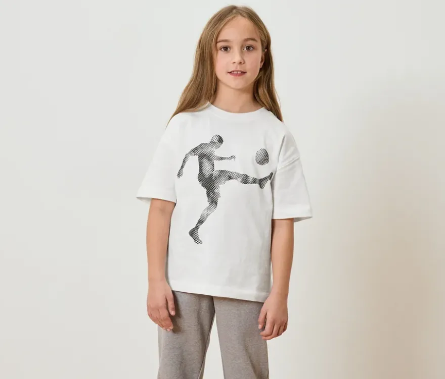 Kinder-Heavy-T-Shirt mit überschnittenen Schultern, weiß mit Fußballer