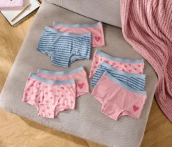 7 Kinder-Pantys, Herzen