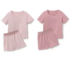 2 Kinder-Pyjamas, kurz