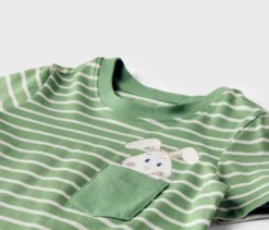 2 Kinder-T-Shirts mit Applikation