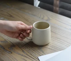 4 KINTO »Ripple« Becher, beige
