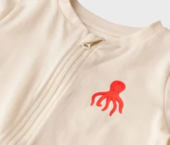 2 kurze Baby-Pyjamas