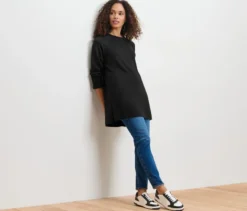 Langer Strickpullover, schwarz