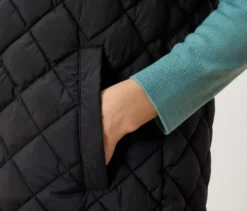 Lange Steppweste mit Kapuze, schwarz