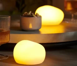 2 LED-Outdoor-Dekosteine