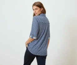 Piqué-Jerseybluse, dunkelblau-weiß-hellblauer Alloverprint