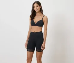 Radlershorts mit Spitzenborte, schwarz
