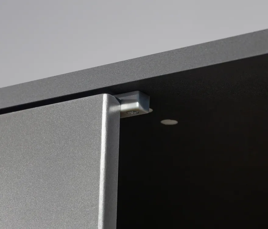 Rauch Drehtürenschrank »Shinjo«, 4-türig Premium-Ausstattung, graumetallic