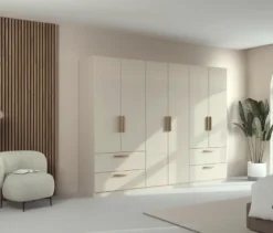 Rauch Drehtürenschrank 