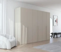 rauch Kleiderschrank »Scale«, 6-türig, Classic-Ausstattung, beige-champagnerfarben