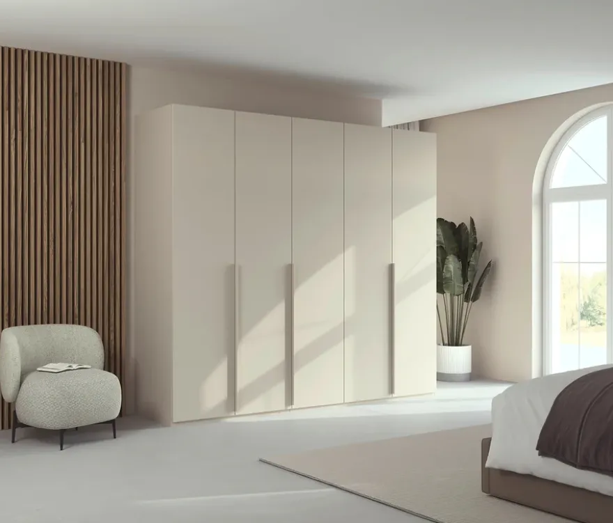 rauch Kleiderschrank »Scale«, 5-türig, Basic-Ausstattung, beige-champagnerfarben