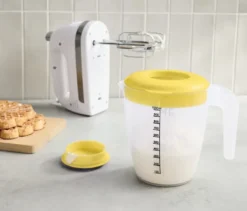 Rührbecher mit Deckel