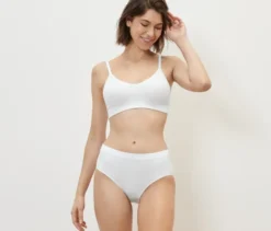 2 Seamless-Pantys mit Rippstruktur