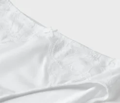 2 Slips, weiß