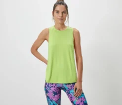 2 Sport-Tops, dunkelblau und lime