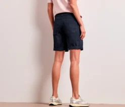 Street One Bermuda, navy