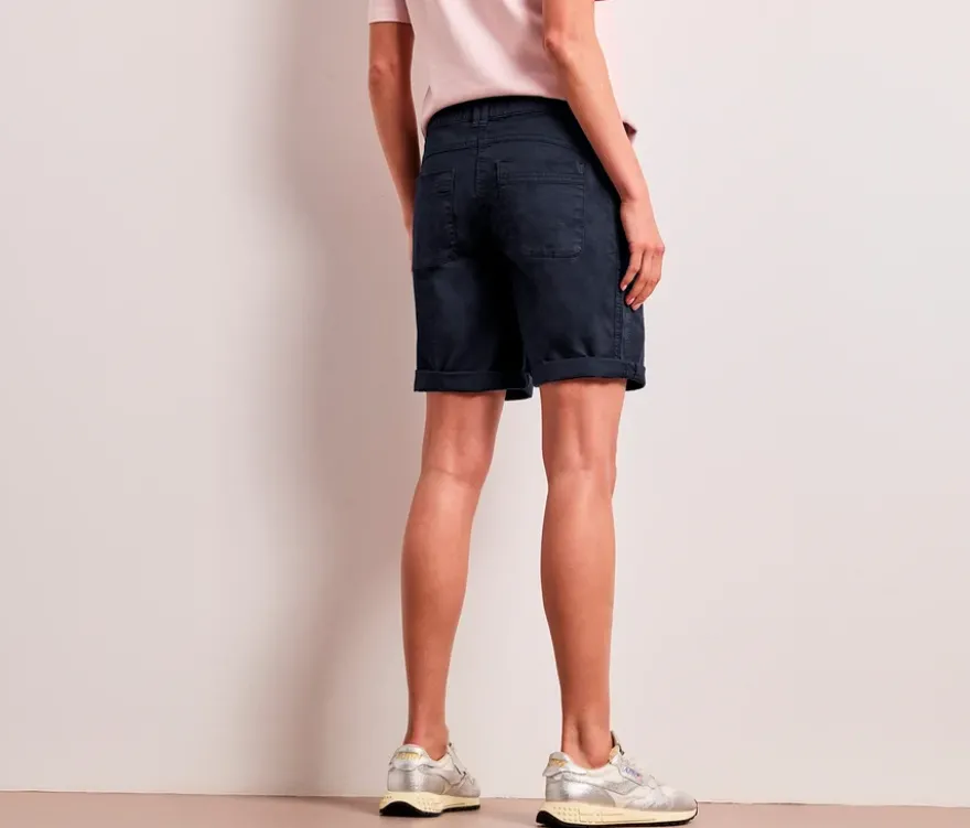 Street One Bermuda, navy