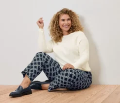 Stretchhose, dunkelblau mit weißem Alloverprint